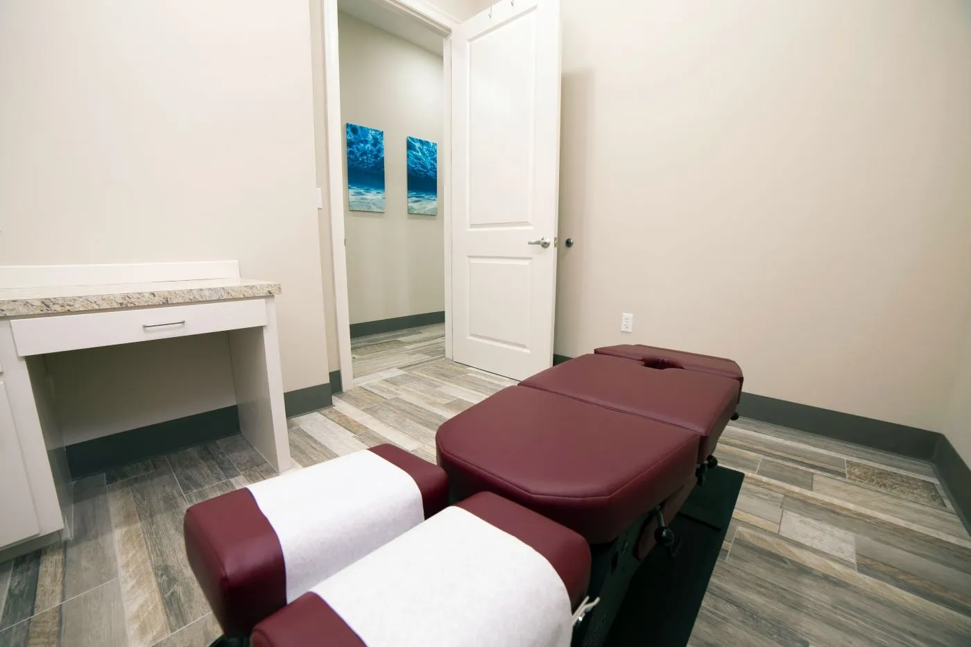 How Much Does A Chiropractor Cost Without Insurance in 2023?